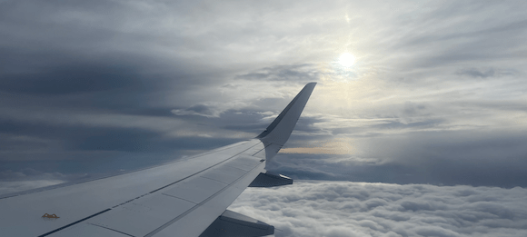 Über den Wolken muss die Freiheit wohl grenzenlos sein