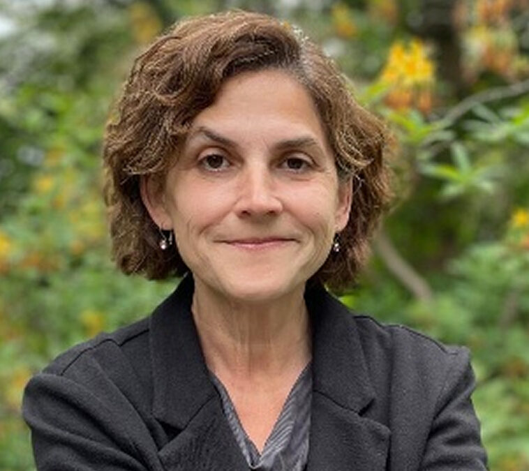 Angela Waschull